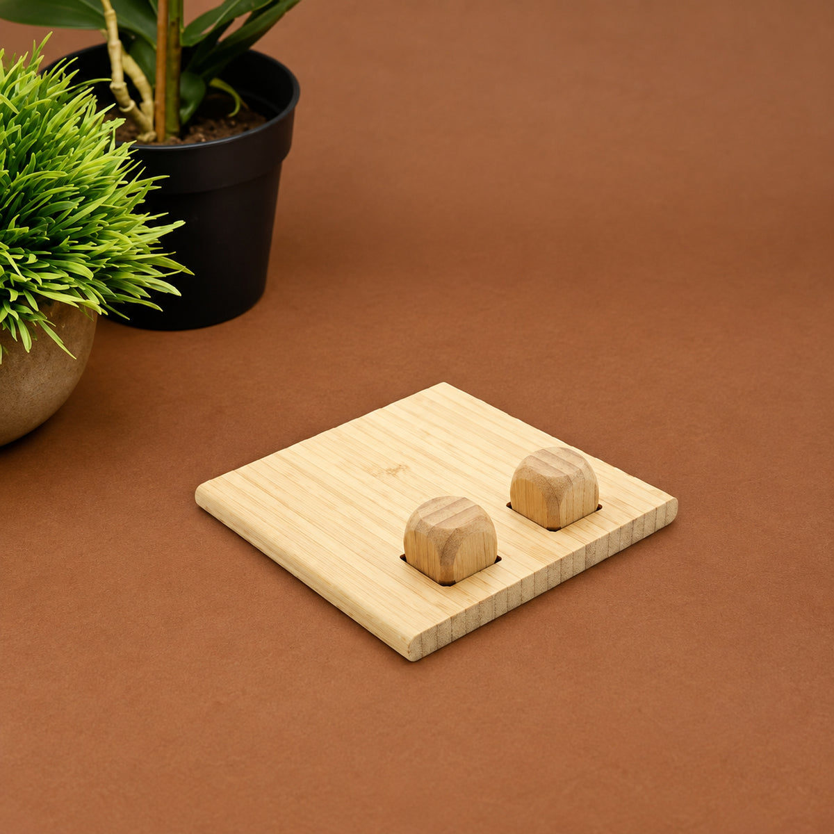 Wangari Eco Toss Decision Dice with 15W Wireless Charger