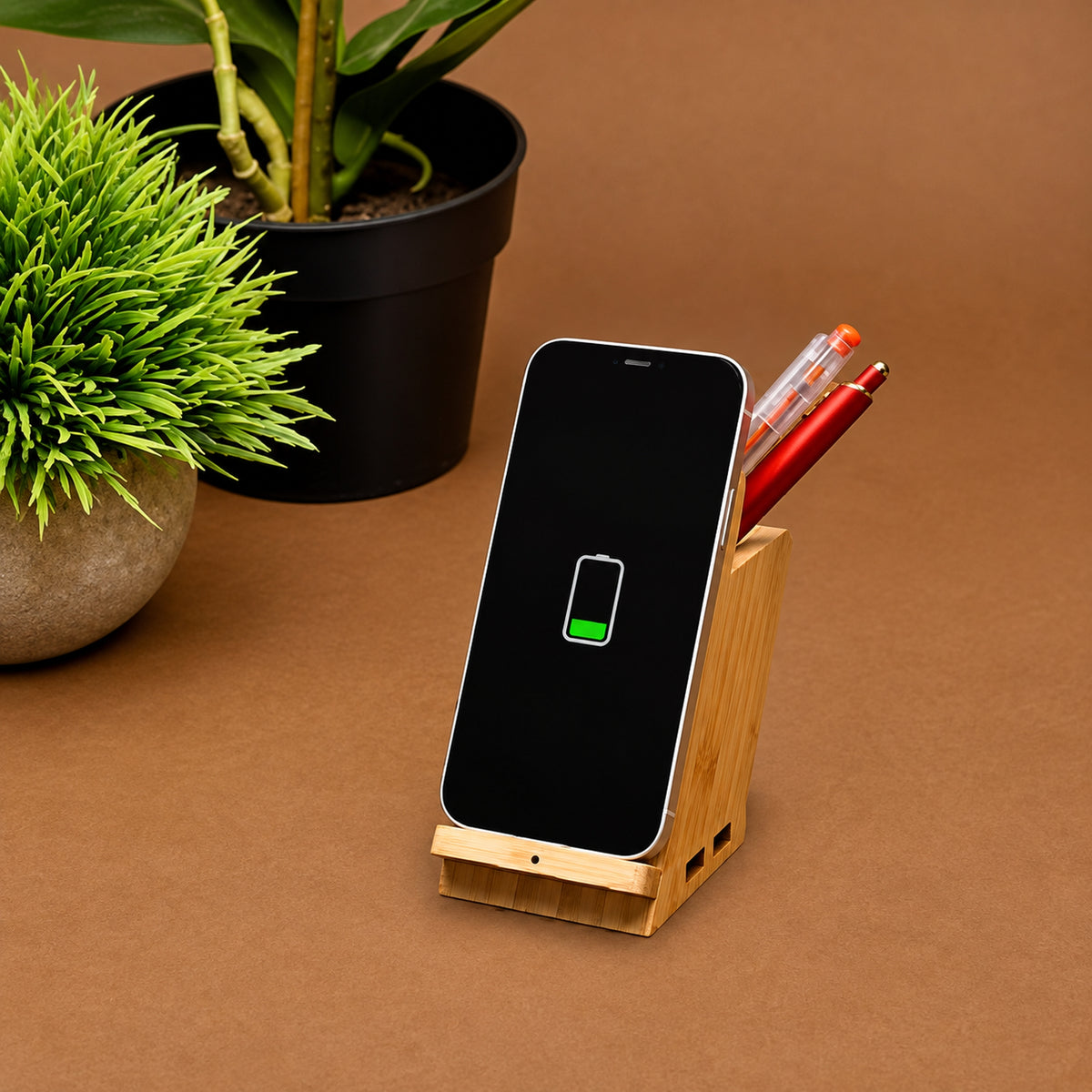 Wangari Maple 15W Wireless Charger & USB Hub with Pen Stand